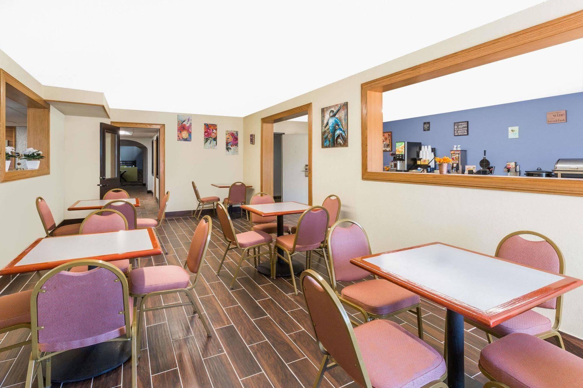Scottsbluff Inn Esterno foto