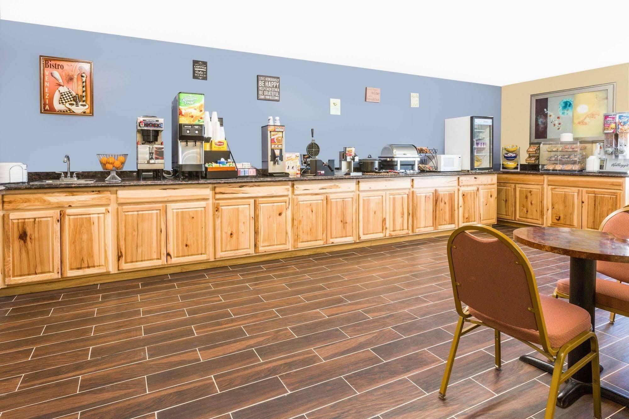 Scottsbluff Inn Esterno foto